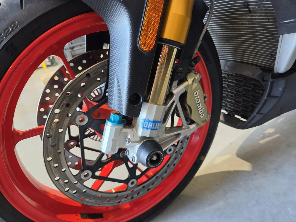 Aprilia 1100 Tuono Factory 2016 alt