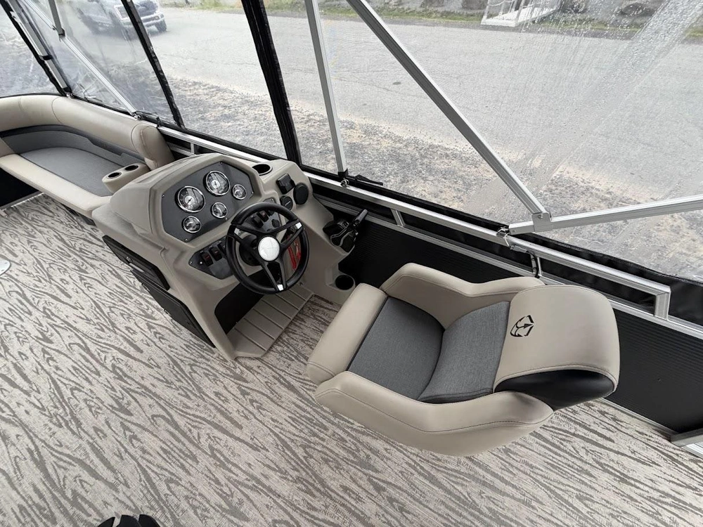 Armada Saphir 21 2024 alt