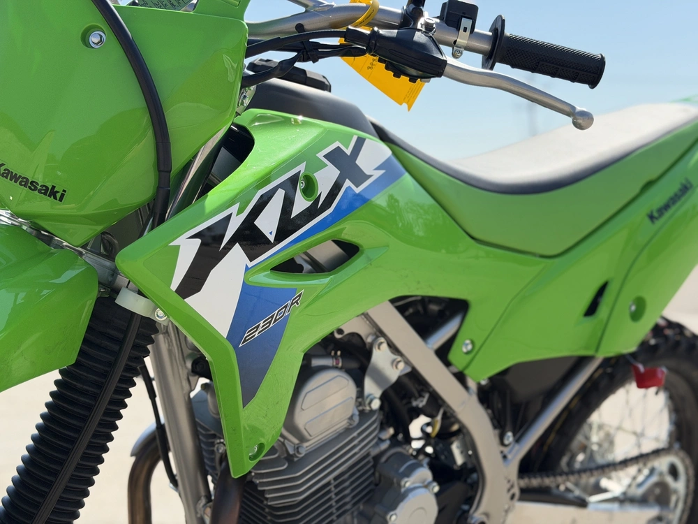 2026 Kawasaki Klx®230r alt