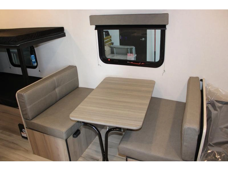 Keystone Rv Coleman 17bx 2026 alt
