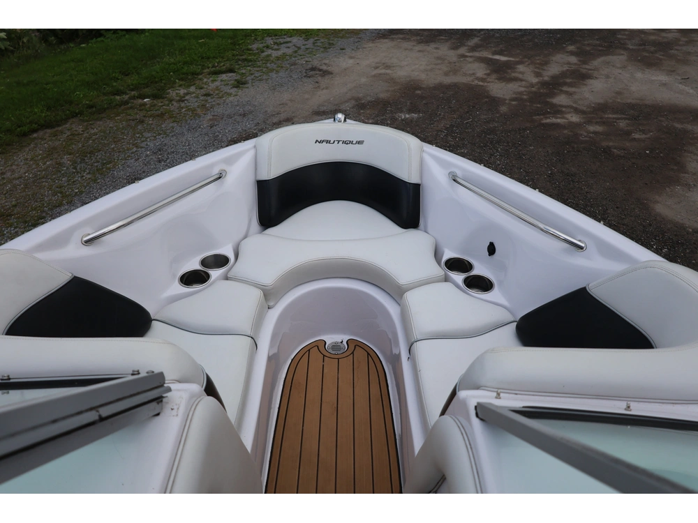 Super Air Nautique 211 2009 alt