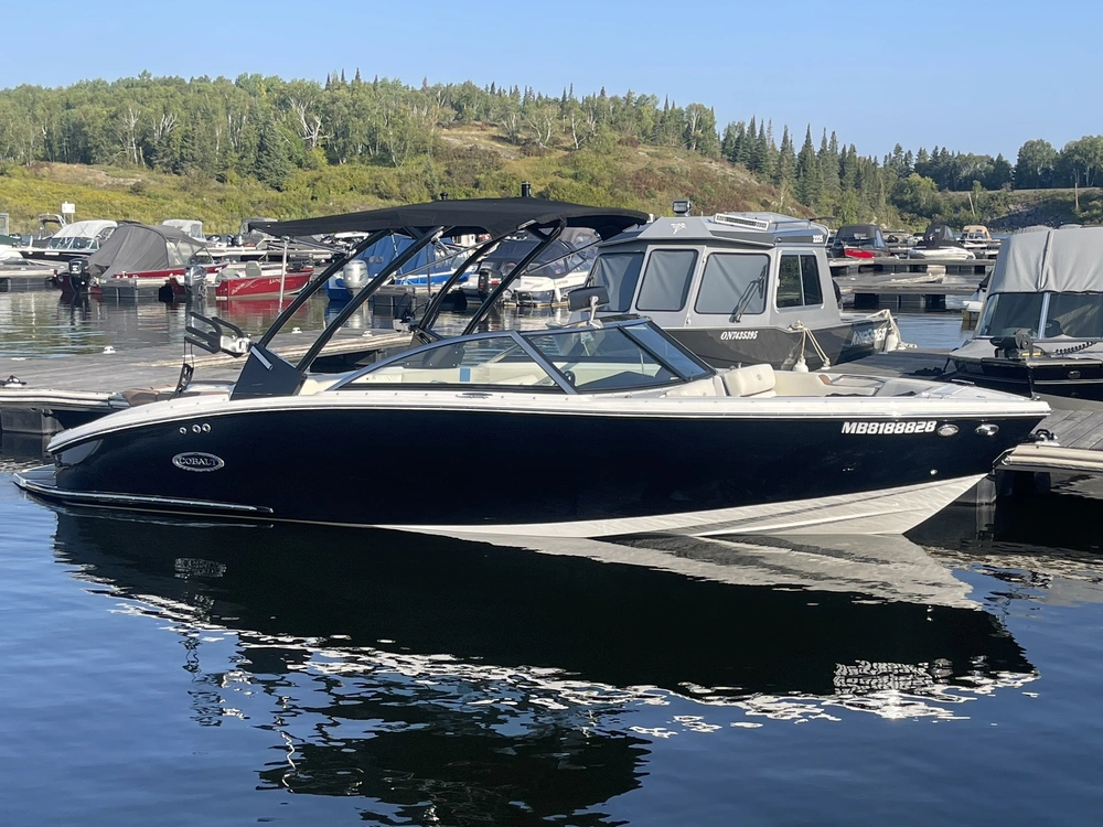 2022 Cobalt Boats Cs23 Surf alt