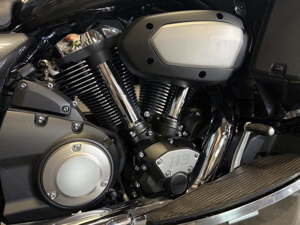 2018 Yamaha Star Venture Tc alt
