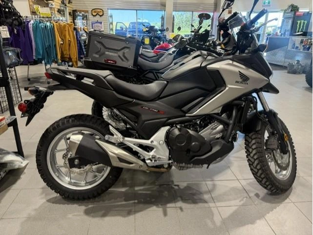2017 Honda Cb750as Black Nc 750 alt