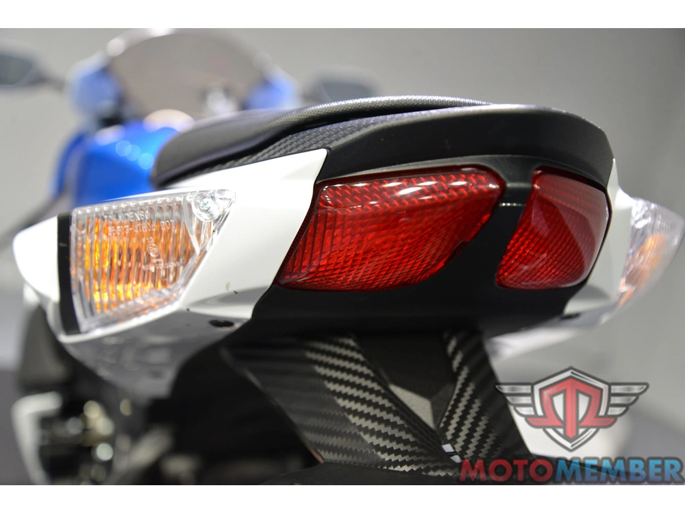 2024 Suzuki Gsx-r750z alt