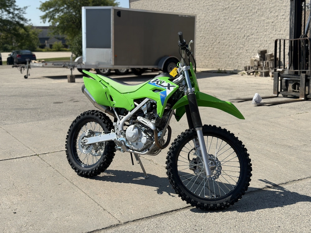 2026 Kawasaki Klx®230r alt