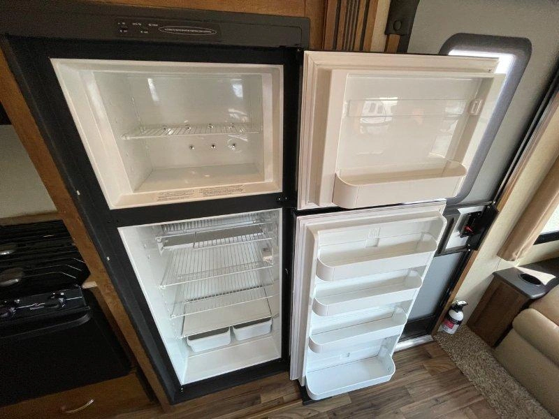 Coachmen Chaparral 28rls 2018