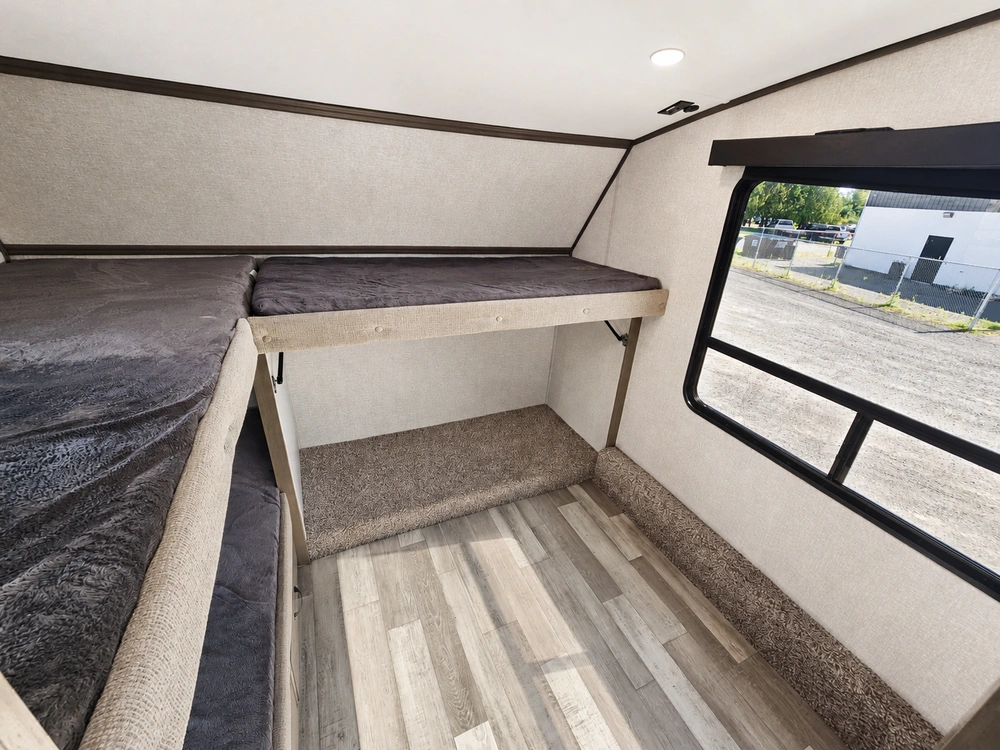 2023 Coachmen Chaparral X Edition 355fbx alt