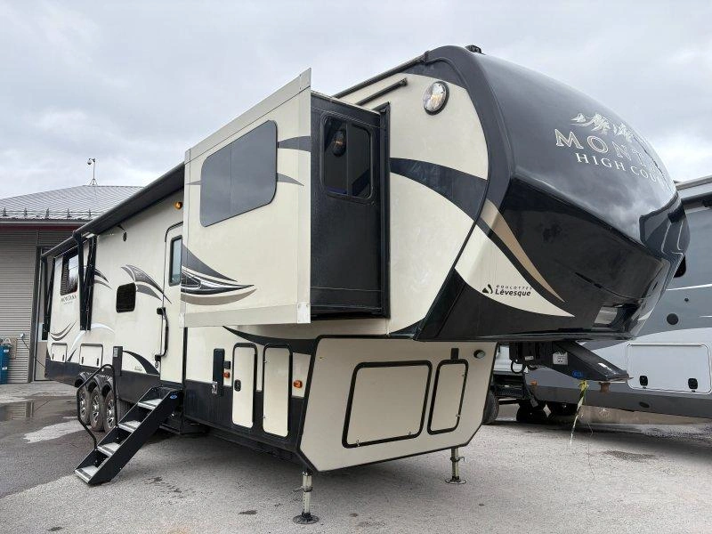 Keystone Rv Montana 380th 2018 alt