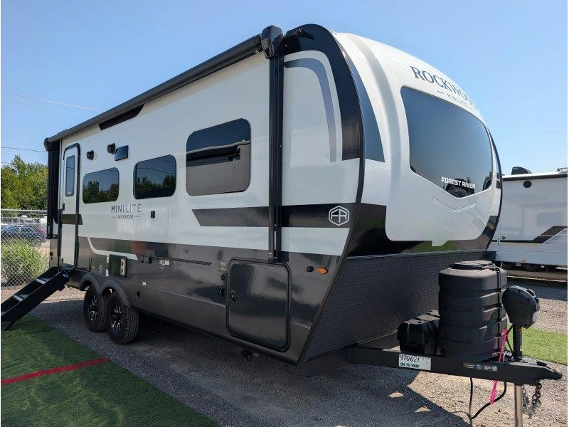 Forest River Rockwood Mini Lite 2205s 2026 alt