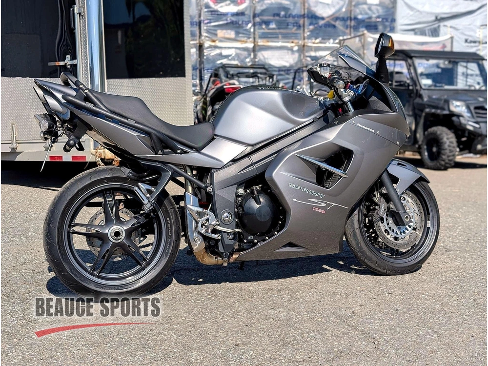 Triumph Sprint St 1050 ⚡ Moto 3 Cylindres Performance Routière 2009 alt