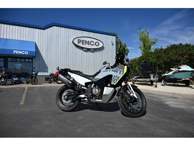 2027 Husqvarna Norden 901 alt