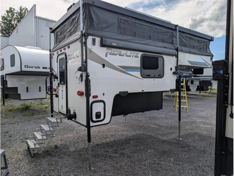 Palomino Real Lite 1609 2023 alt