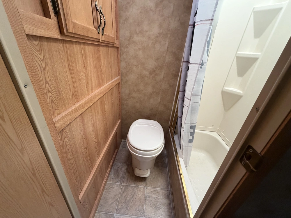 Keystone Rv Laredo (fw) 29bhs 2005 alt