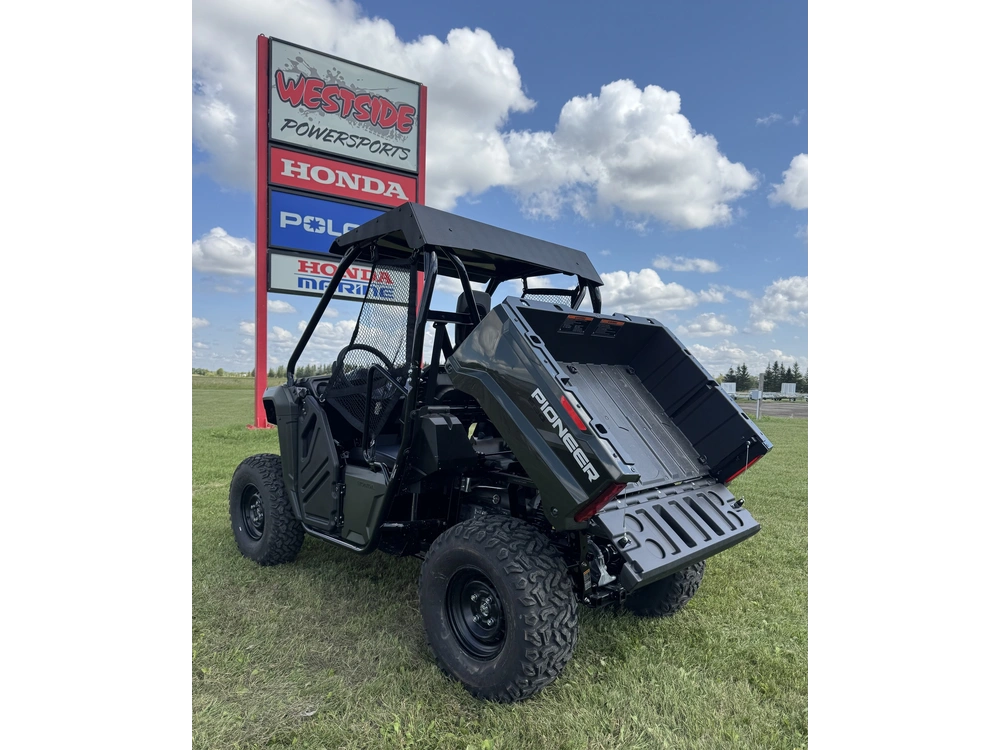 2026 Honda Pioneer 520,green alt