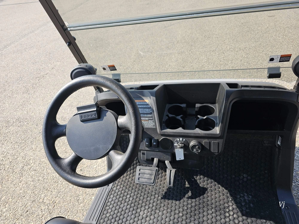 2026 E-z-go Rxv Elite Lithium alt