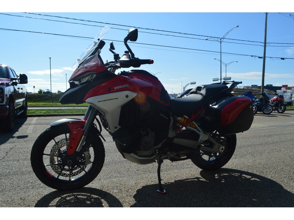 2023 Ducati Multistrada alt