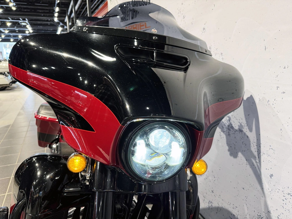 Harley-davidson Cvo Street Glide Flhxse 2017 alt