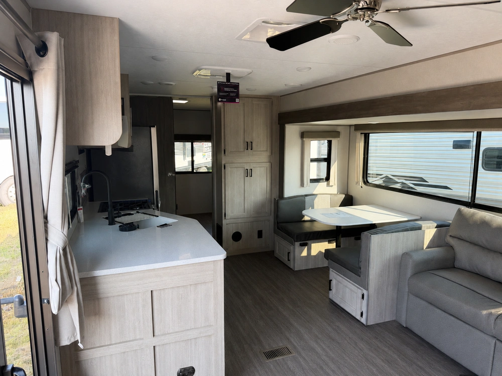 2026 Forest River Aurora 40bhts alt