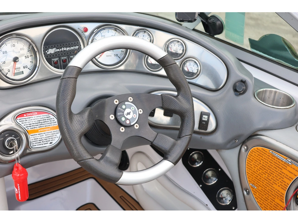 Super Air Nautique 211 2009 alt