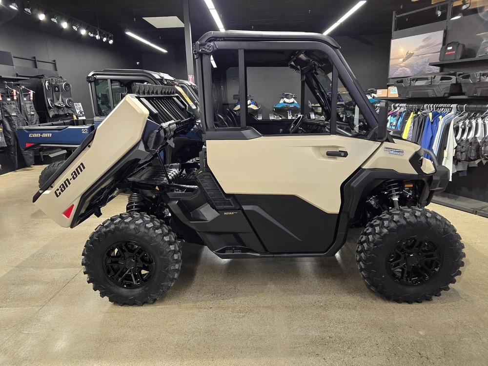 2026 Brp Defender Limited Cab Hd11 alt