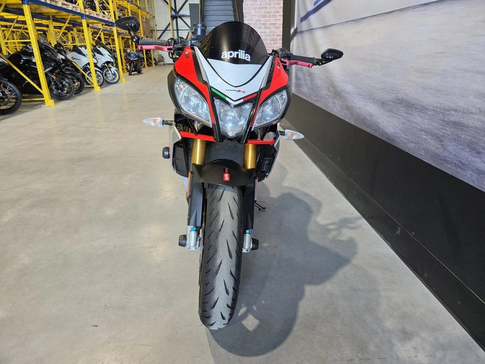Aprilia 1100 Tuono Factory 2016 alt
