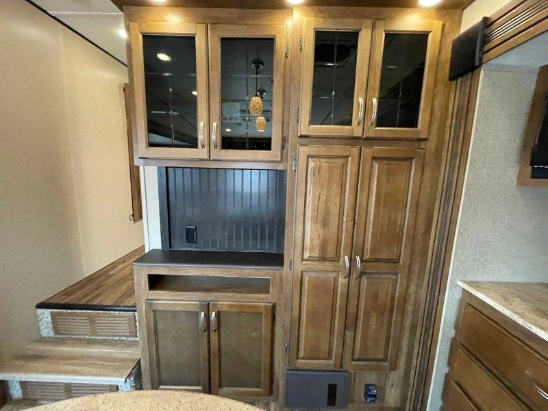 Coachmen Chaparral 28rls 2018