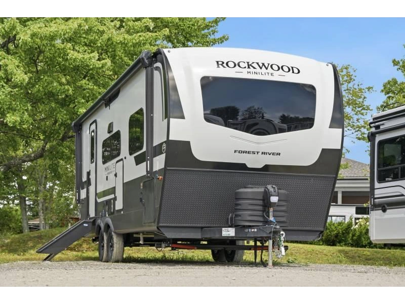 Forest River Rockwood Mini Lite 2525rb 2027 alt