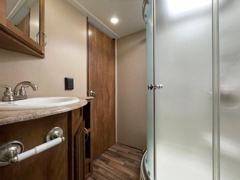 Coachmen Chaparral 28rls 2018