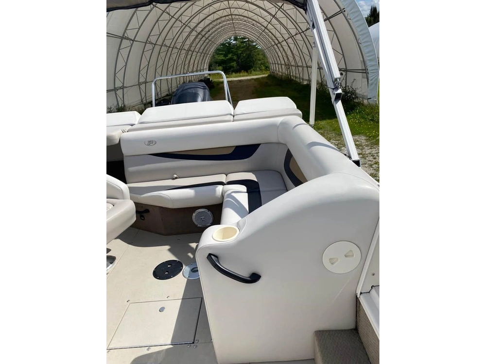 2011 Princecraft Ventura 192 alt