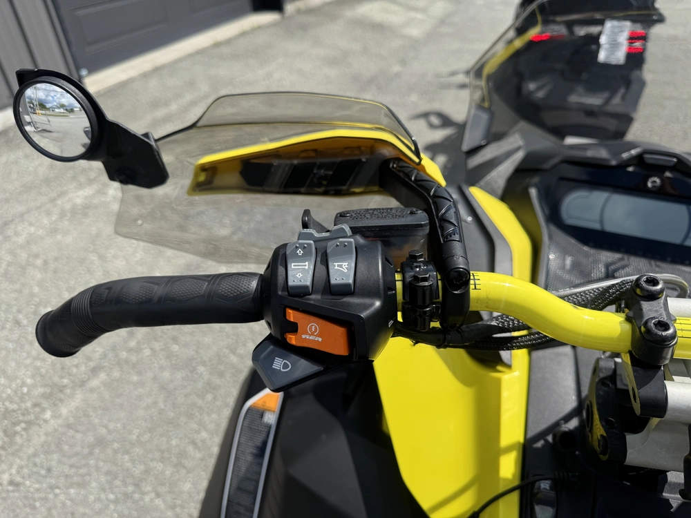 2022 Ski-doo Renegade Xrs 900 Ace Turbo R alt