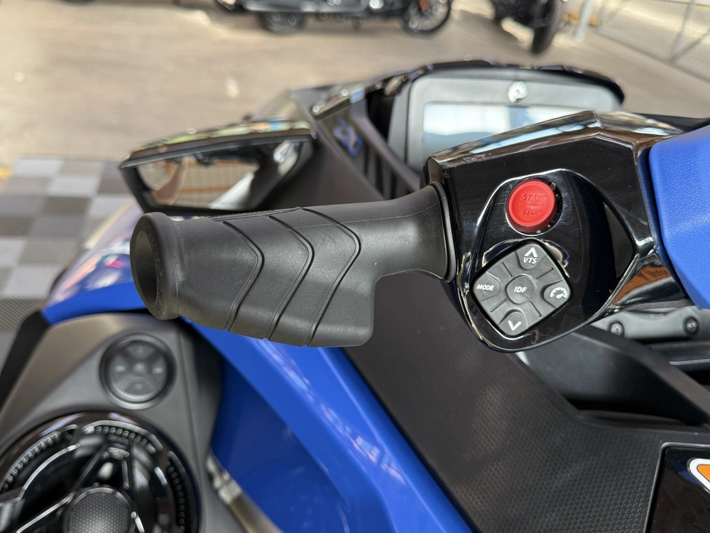 2025 Sea-doo Wake Pro 230 alt