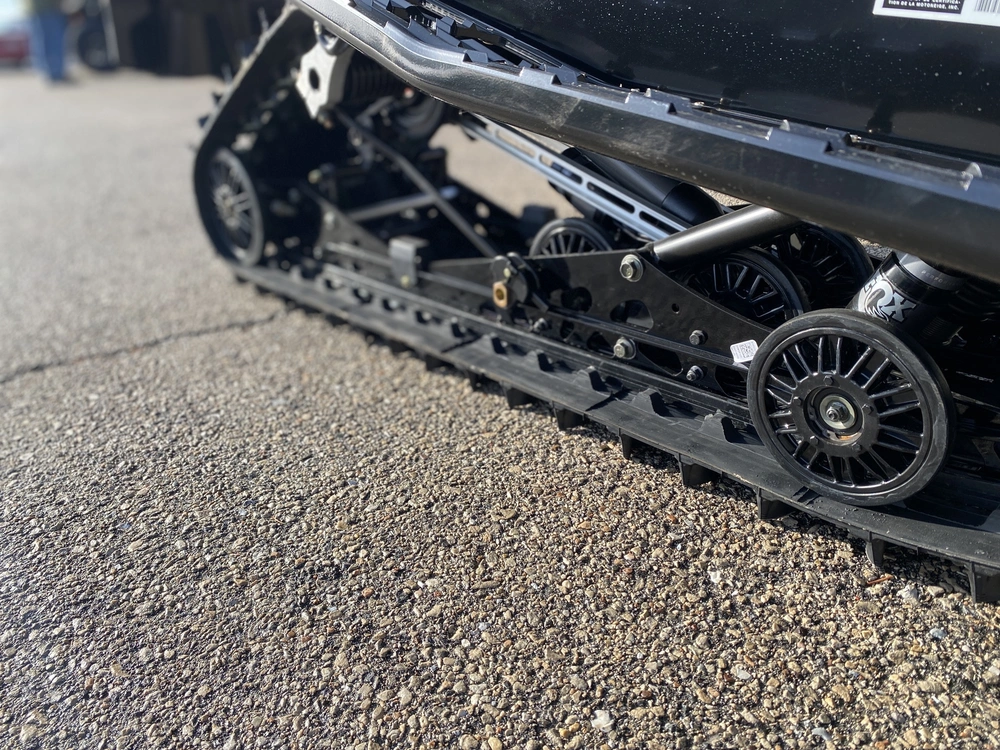 2027 Polaris 850 Indy Xc 137 alt