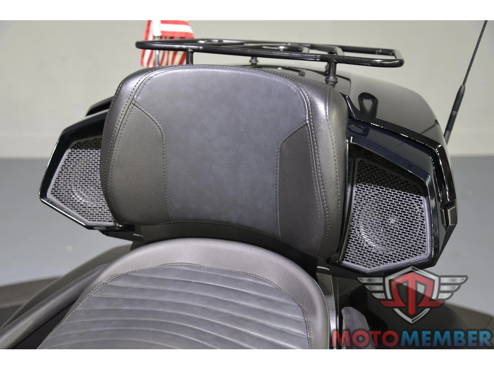 2022 Can-am Spyder F3 Limited Dark Wheels alt