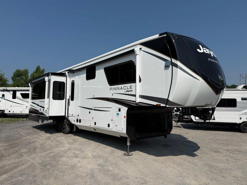 Jayco Pinnacle 38kpts 2026 alt