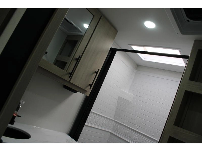 Grand Design Imagine 22bhe.xls 2025 alt
