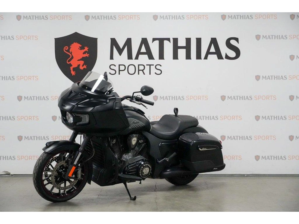 2020 Indian Motorcycle Challenger Dark Horse alt