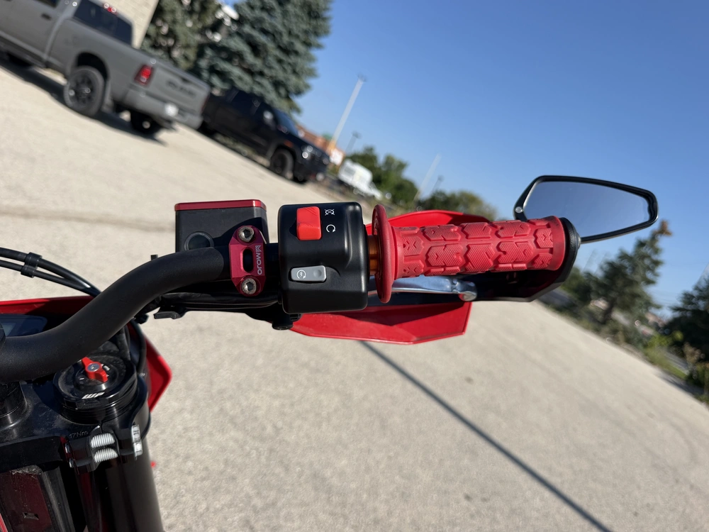 2024 Gasgas Sm700 alt