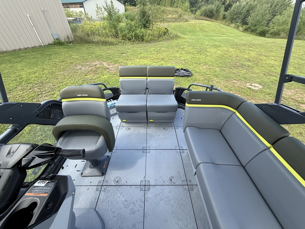 2025 Sea-doo Switch Fish 18 Ft 230 Hp Fish 18 230 alt