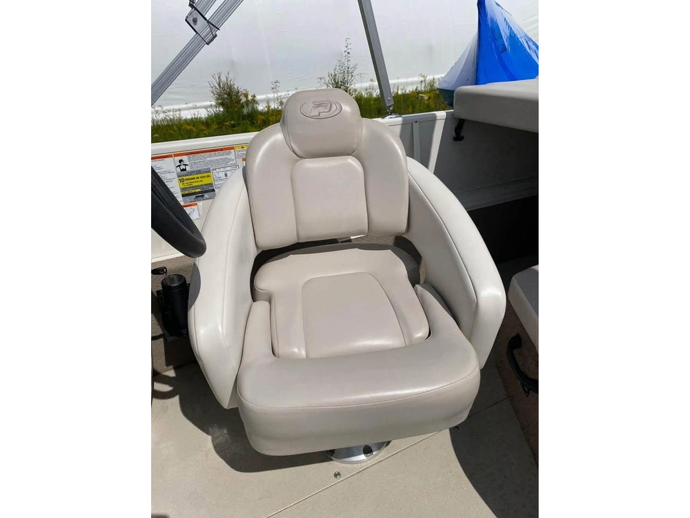 2011 Princecraft Ventura 192 alt