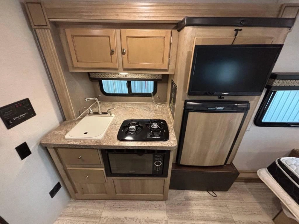 Palomino Real Lite 182rl 2018 alt