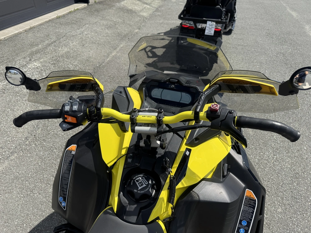2022 Ski-doo Renegade Xrs 900 Ace Turbo R alt