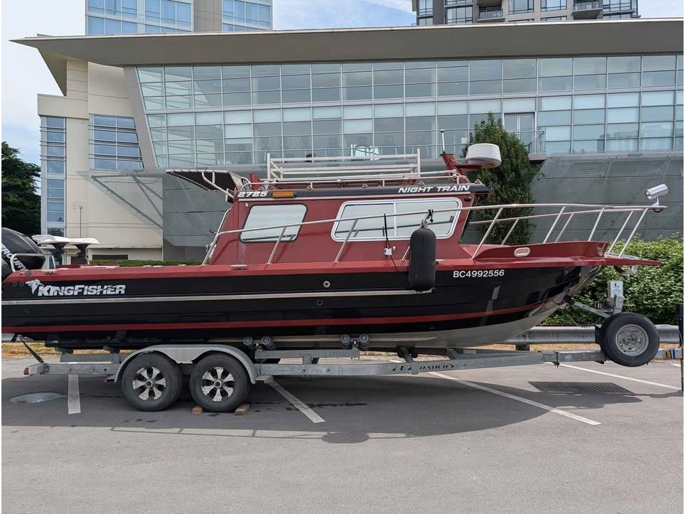 2015 Kingfisher 2725 Weekender alt