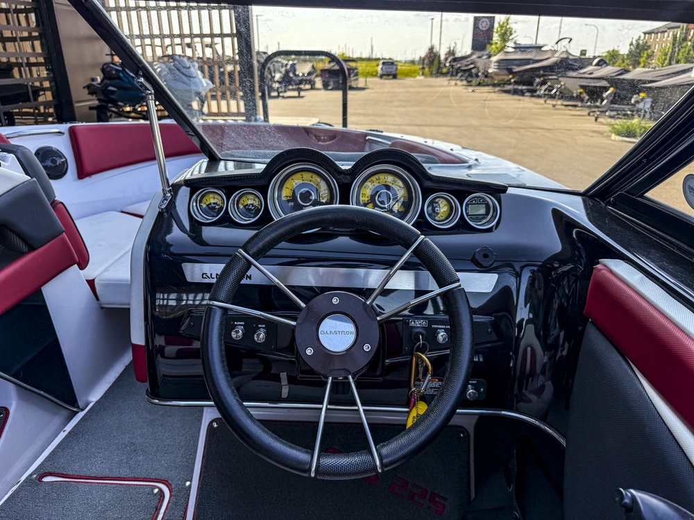 2013 Glastron Gt225 alt