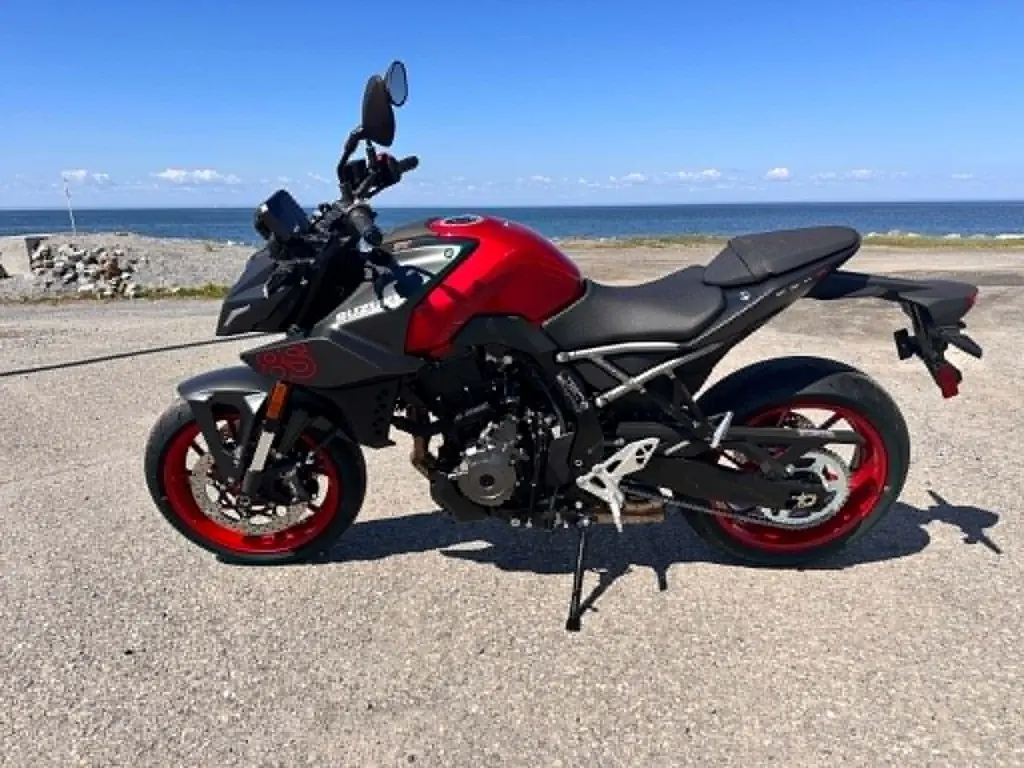 Suzuki GSX-8S 2026