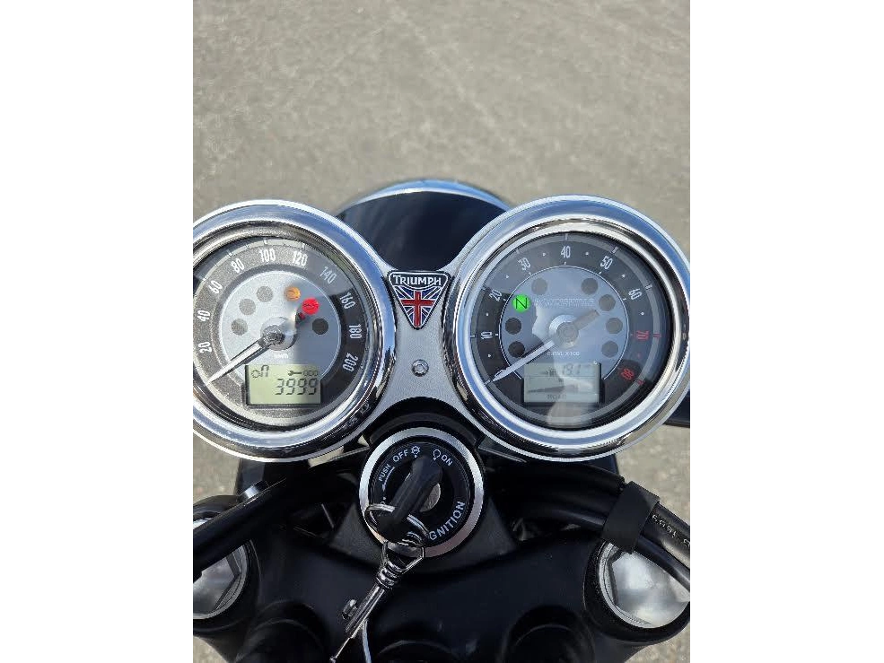 Triumph T100 Bonneville Icon 2025 alt