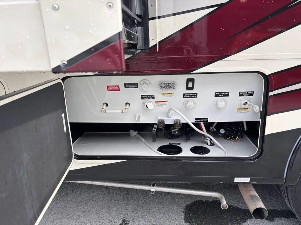 Coachmen Encore 355ds 2023 alt
