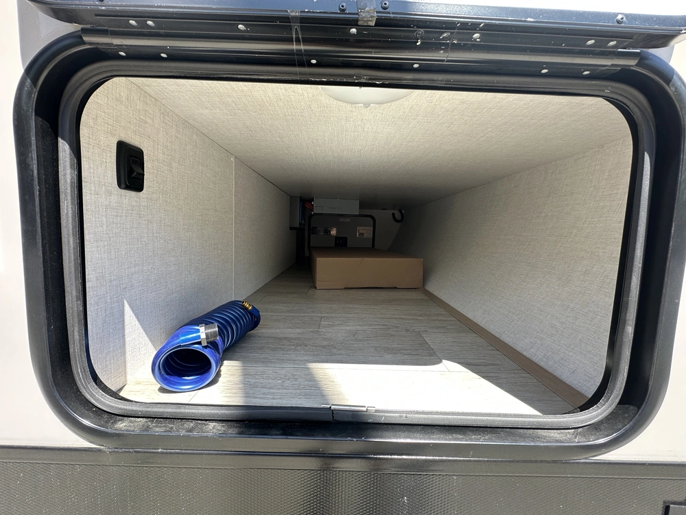 Ember Rv Touring 2300mll 2027 alt
