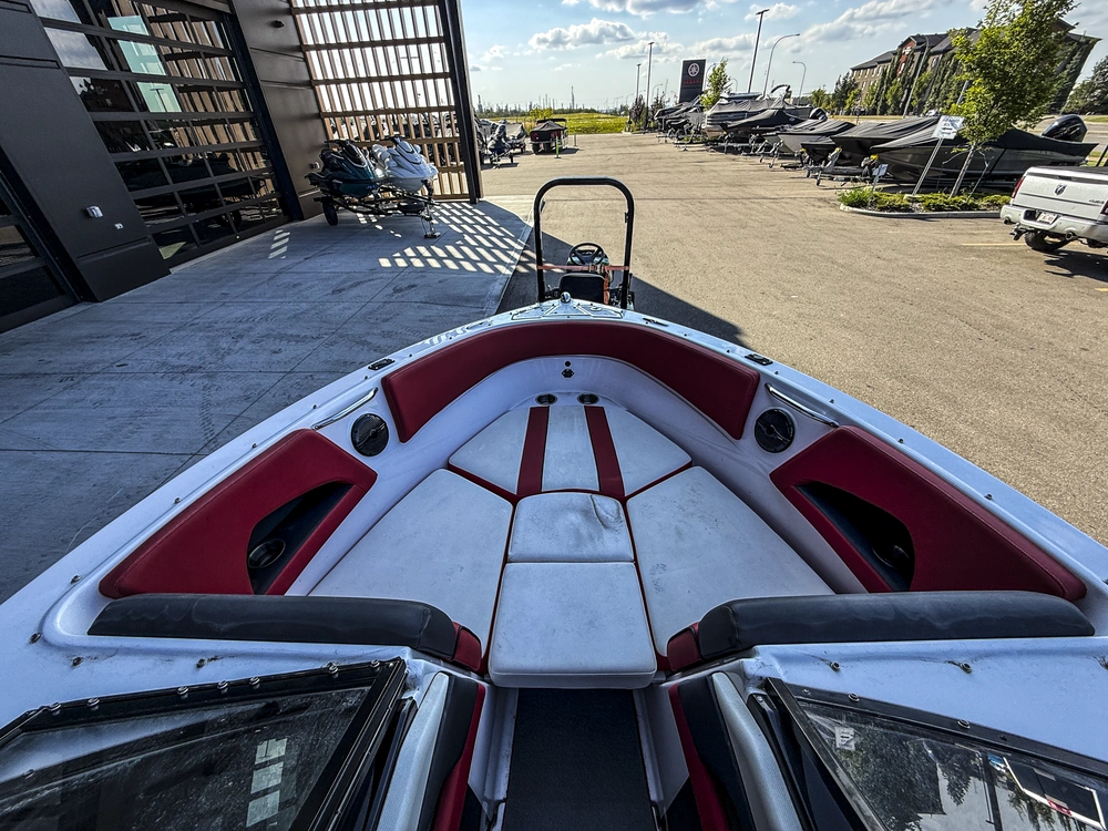 2013 Glastron Gt225 alt