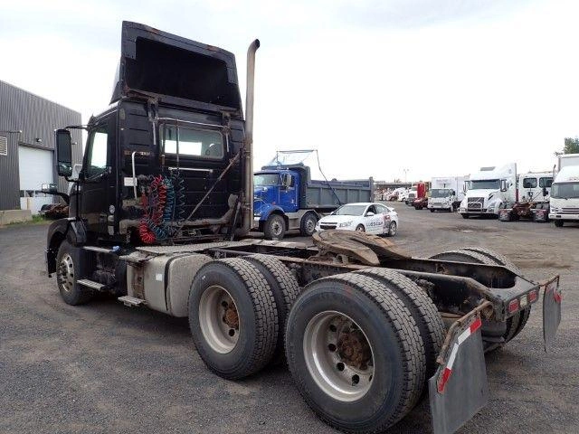 Volvo Vnl300 2013